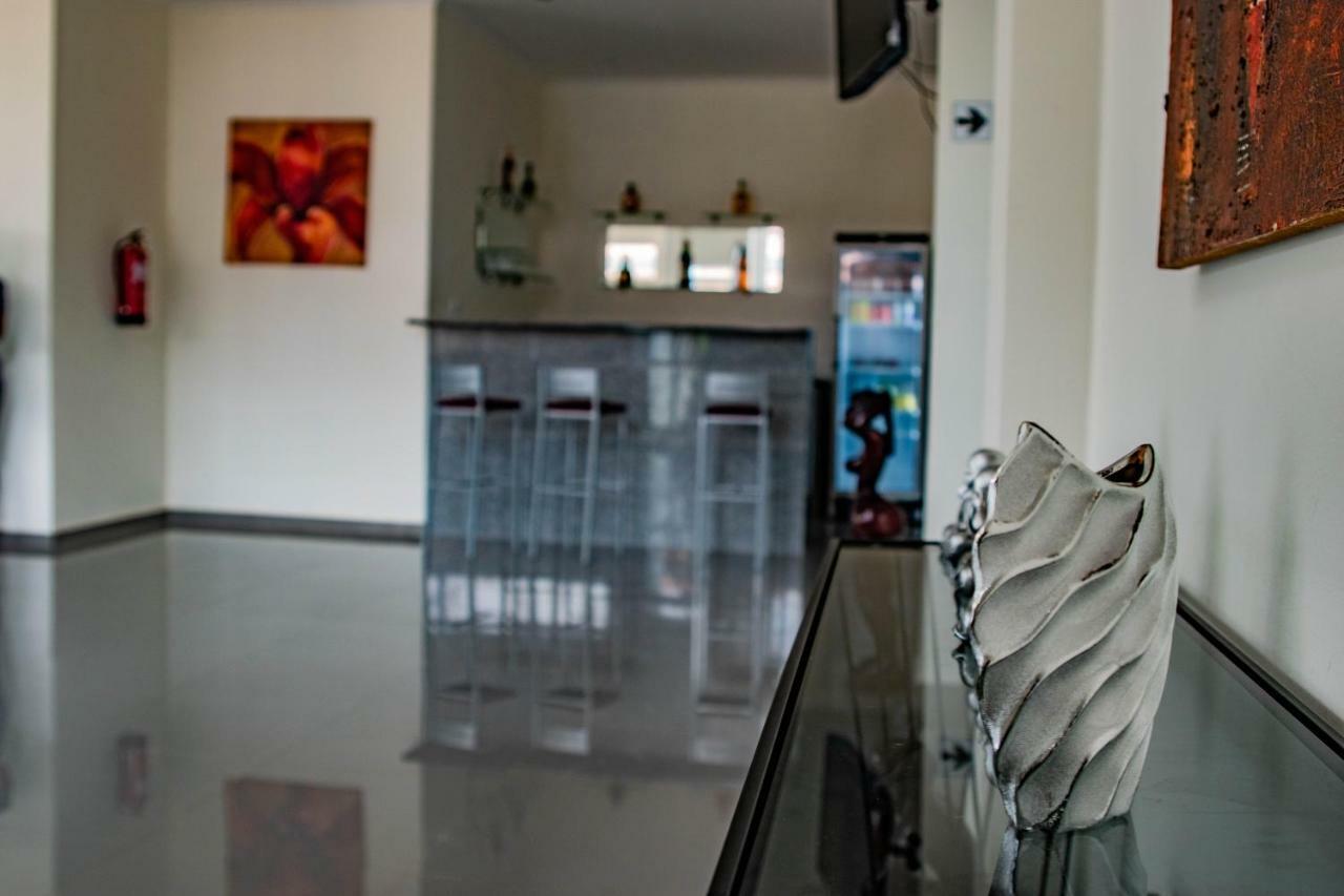 Hotel Vitoria サントメ エクステリア 写真