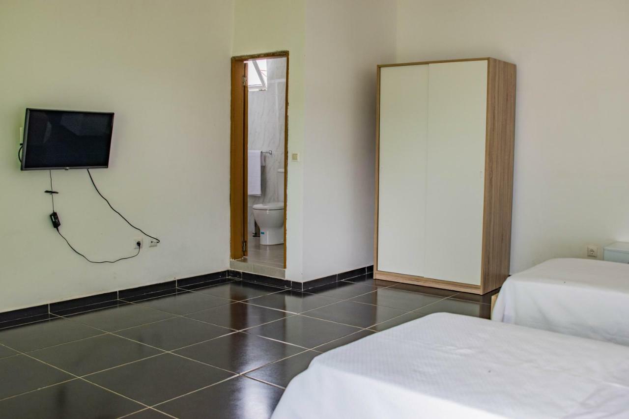 Hotel Vitoria サントメ エクステリア 写真